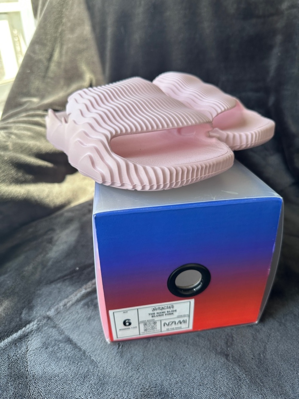 Ami Blush Pink Nami Slide